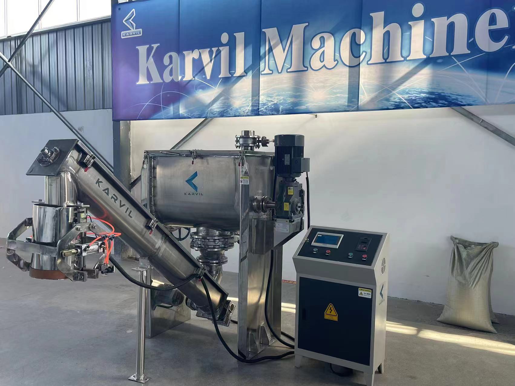 Ribbon-Mixer-with-Screw-Conveyor (2) Ribbon-Mixer-with-Screw-Conveyor (2)