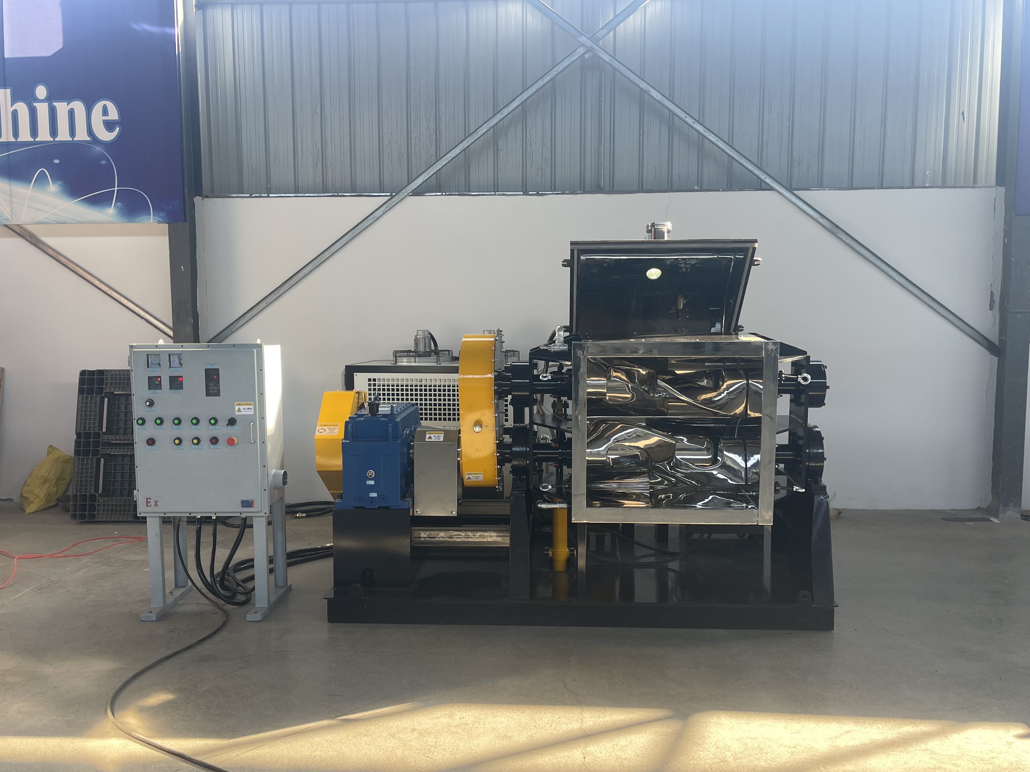 Explosion-Proof-Vacuum-Kneader-Mixer-with Chiller