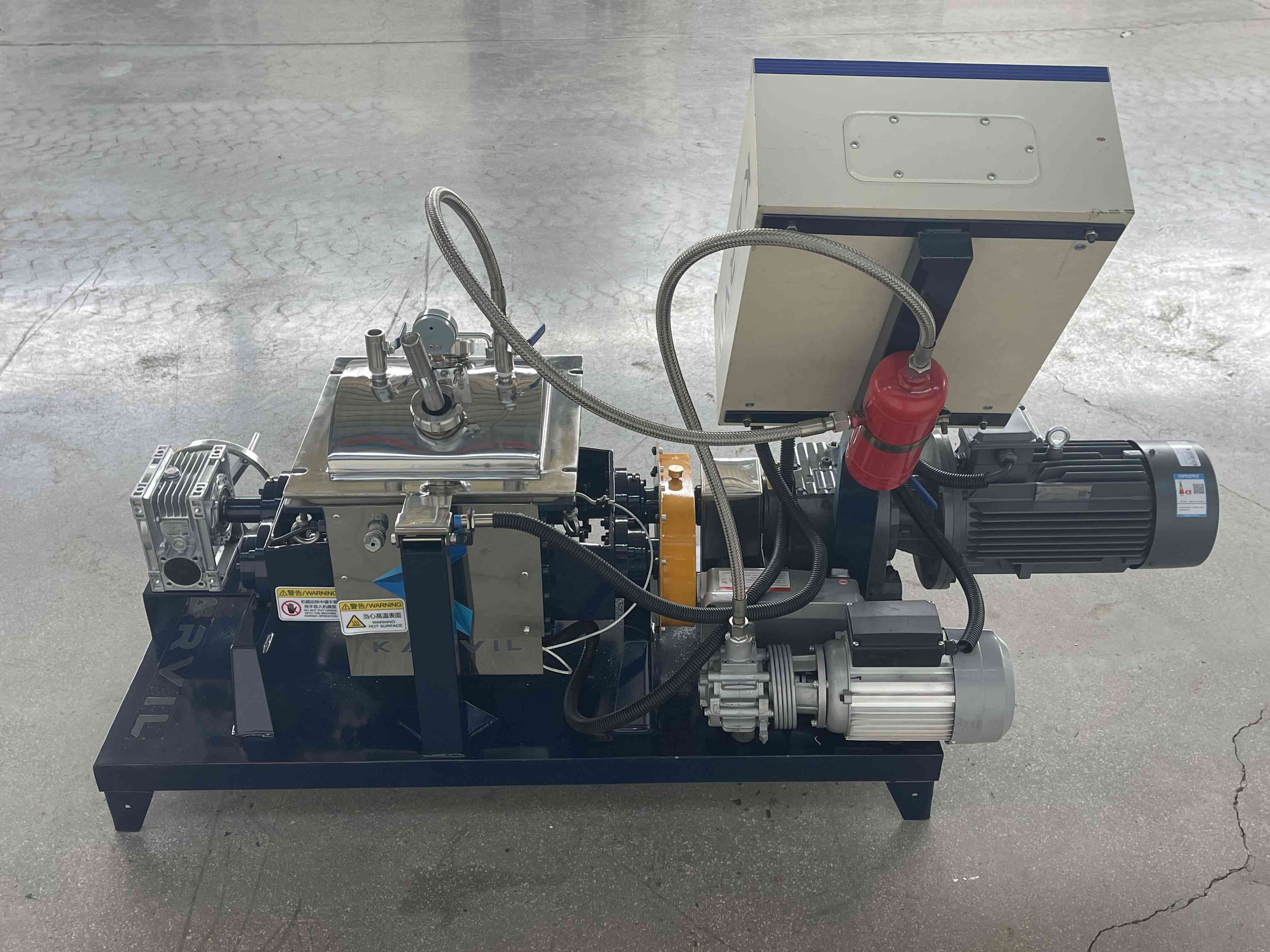 Electric-Heating-Vacuum-Kneader-with-Manual-Tilting (2)